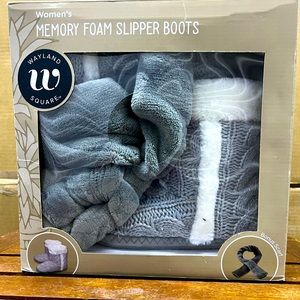 Womens Memory Foam Slipper Boots w/ Scarf in Gray/White Great for Winter Weather